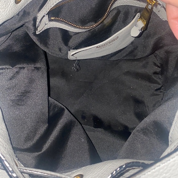 Moschino leather bucket bag preloved. - Picture 11 of 16